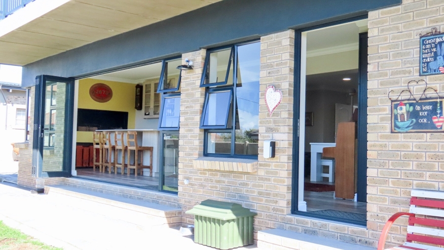 4 Bedroom Property for Sale in Reebok Western Cape